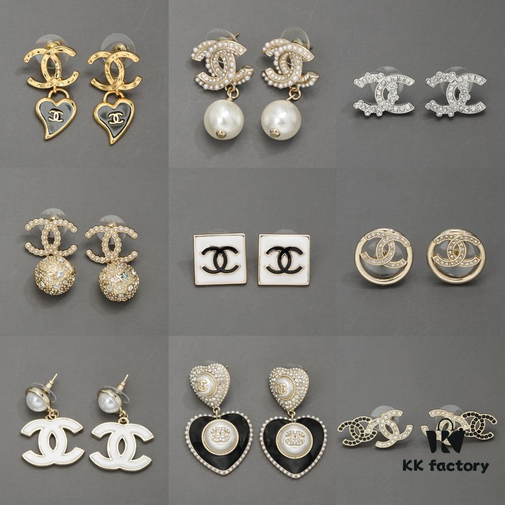 High-Quality Exclusive Real Photos Collection, High Version, Only Available Online