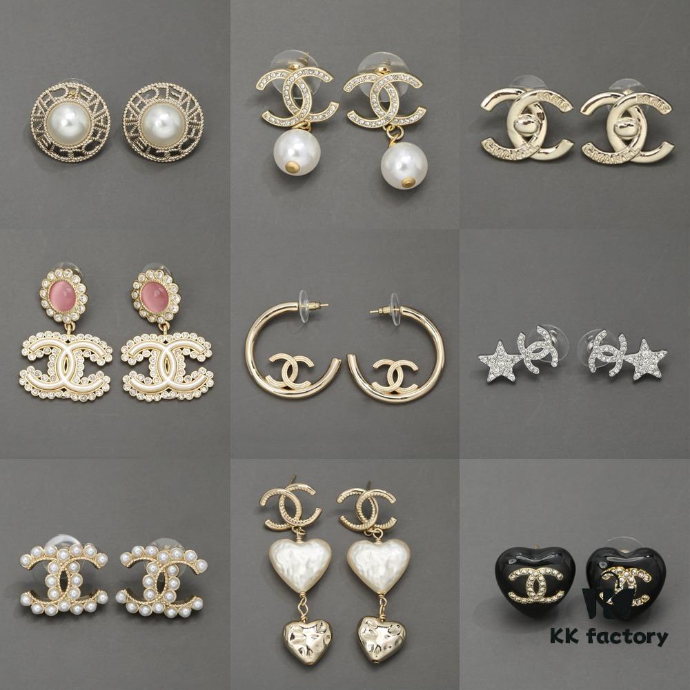 High-Quality Exclusive Real Photos Collection, High Version, Only Available Online