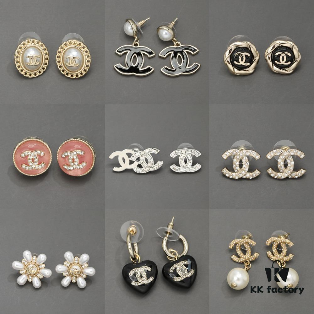 High-Quality Exclusive Real Photos Collection, High Version, Only Available Online