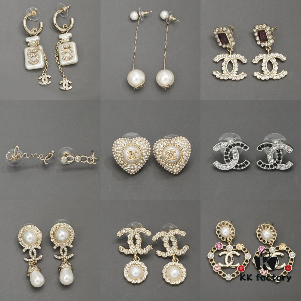 High-Quality Exclusive Real Photos Collection, High Version, Only Available Online