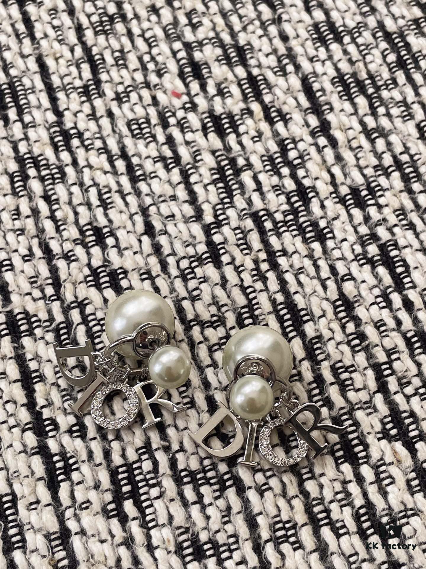 Dior Silver Letter Pearl Earrings