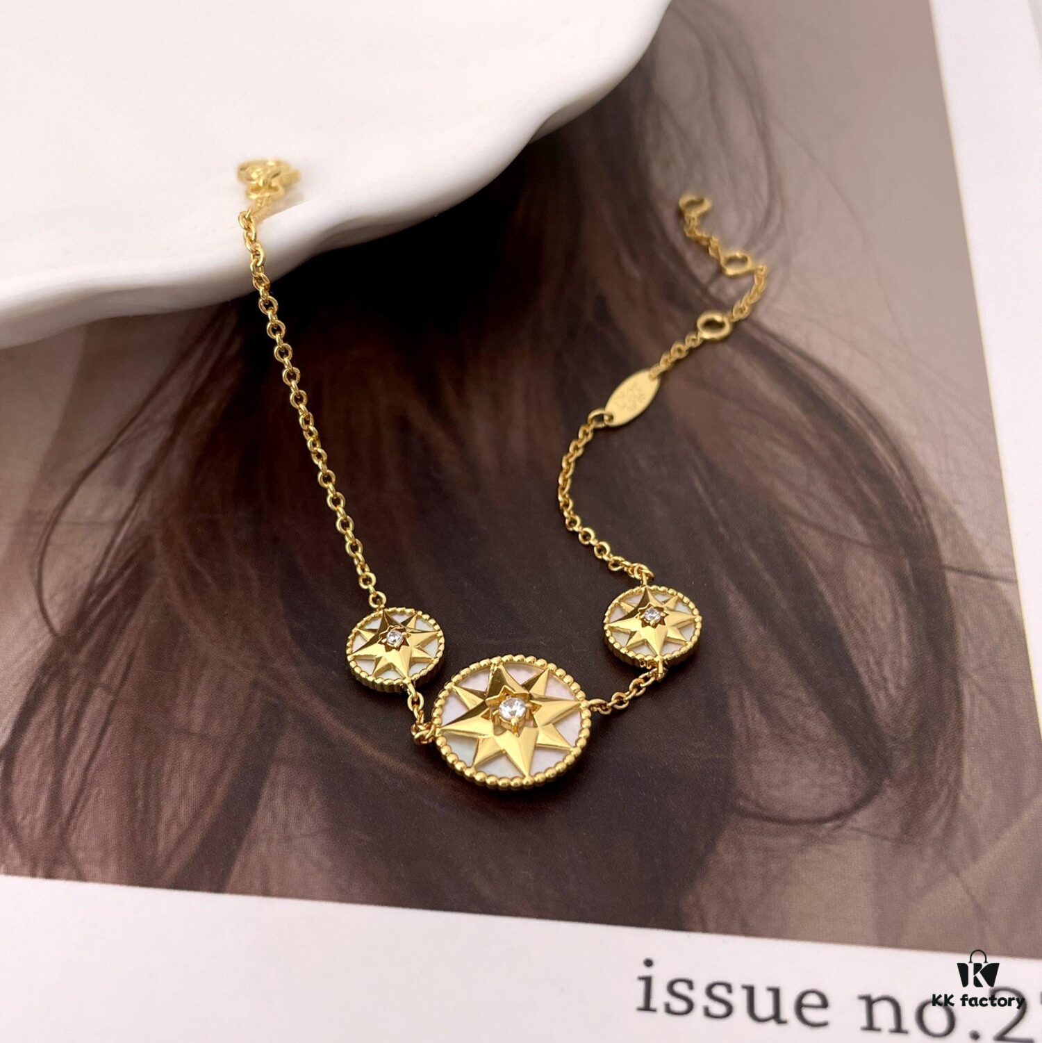 Rose des Vents Golden Eight-Pointed Star Compass Bracelet