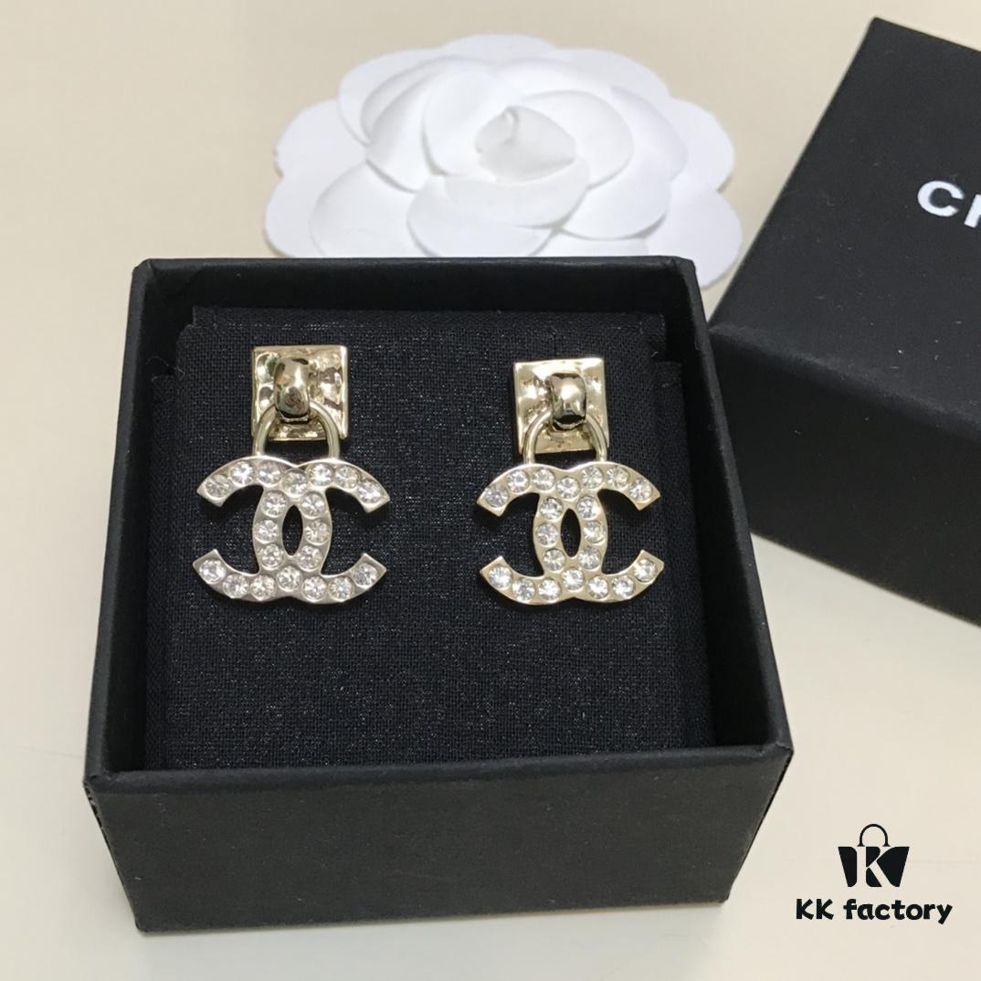 Xiao Xiang New Double C Earrings