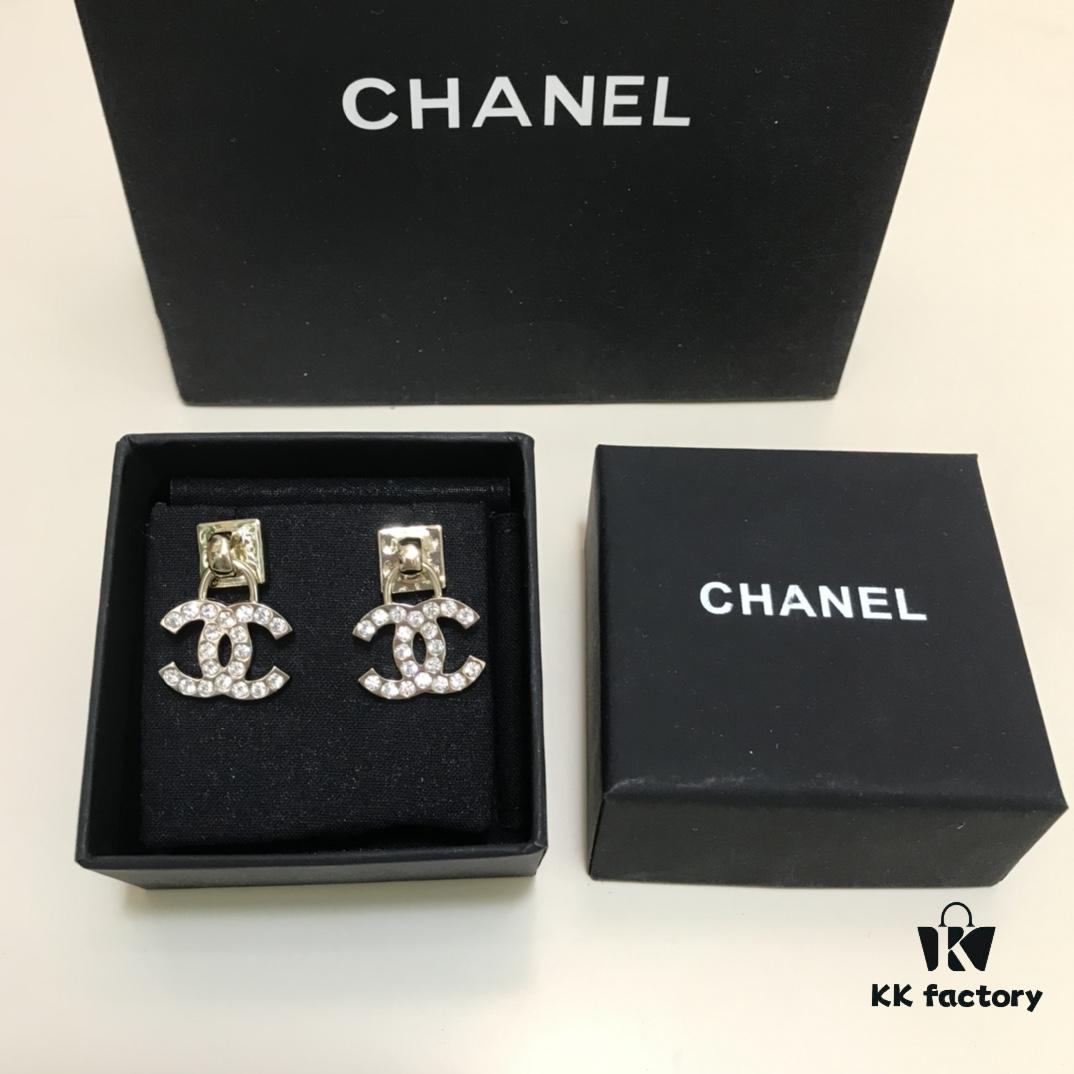 Xiao Xiang New Double C Earrings