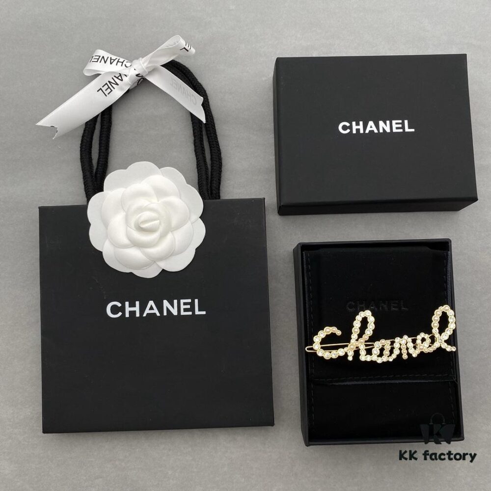 Chanel New Arrival Gold Hair Clip Super Fairy-like