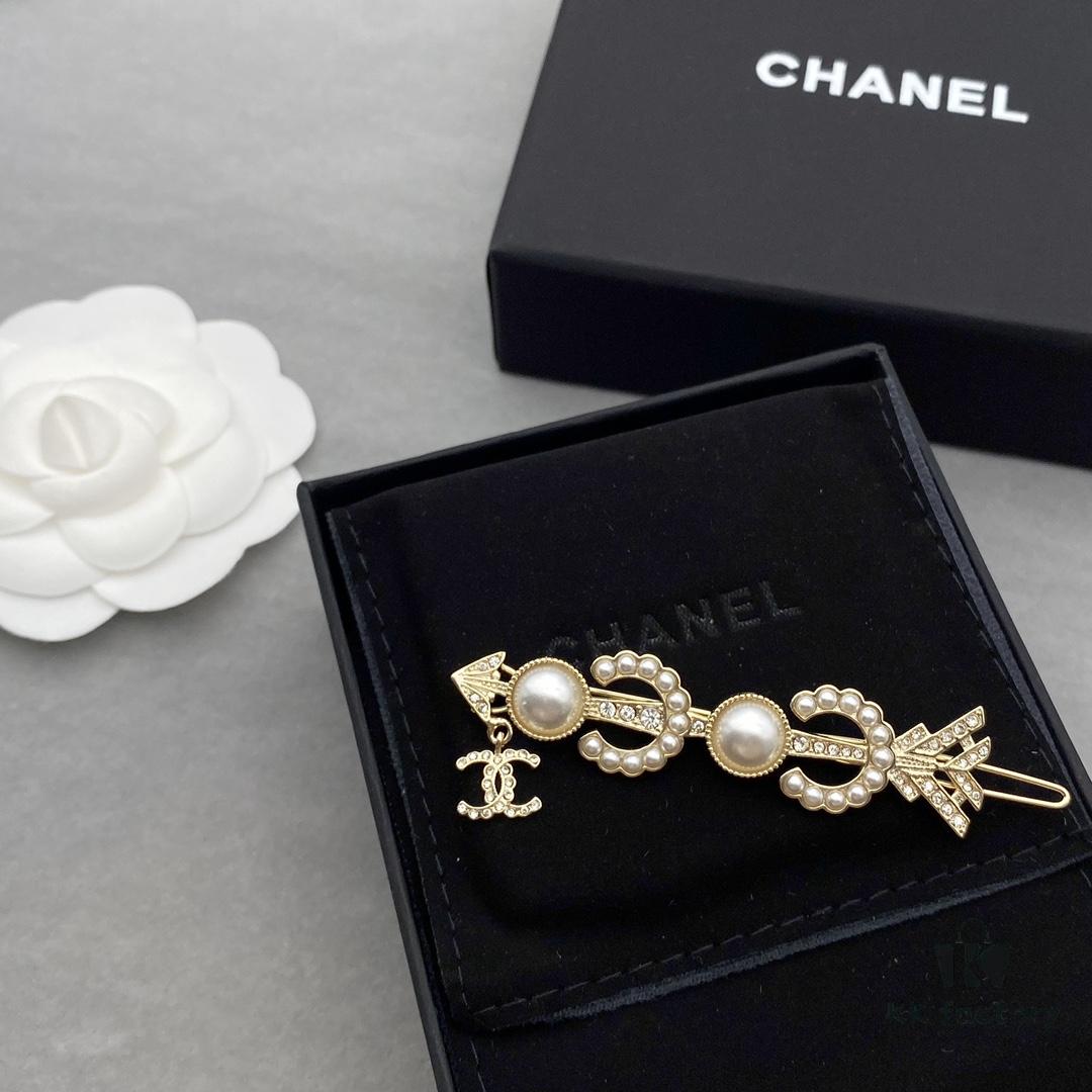 Chanel New Style Pearl Rhinestone Hair Clip, Super Beautiful 😍 Must-Have for Little Fairies