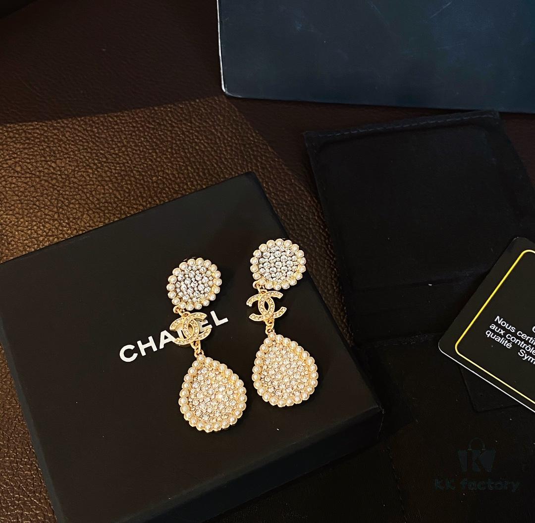 Xiaoxiang New Sunflower Earrings, Luxury Full Diamond Pearl Drop Design, Elegant and Stylish for Daily Wear