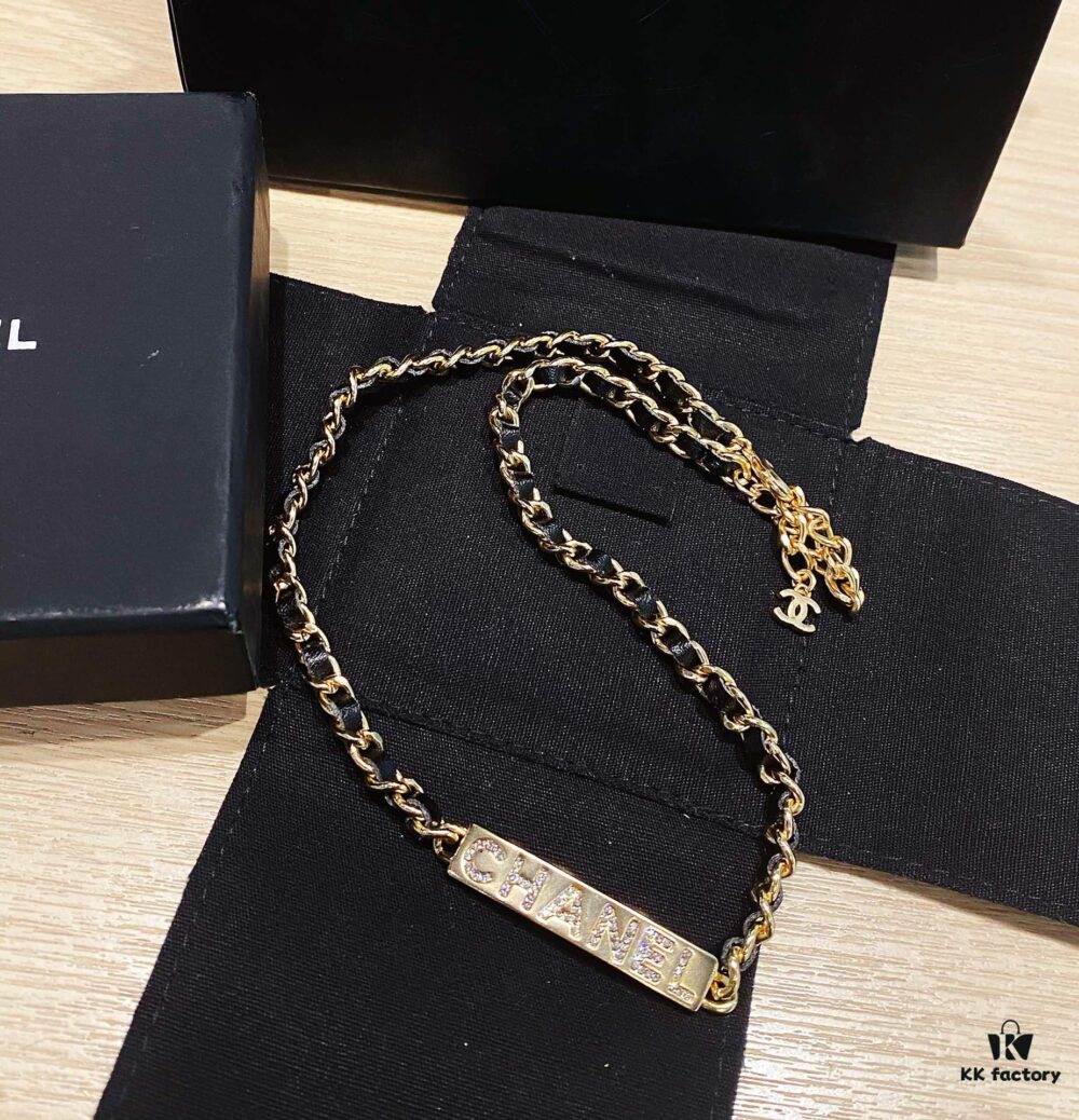 Xiaoxiang New Arrival Leather-Weave Necklace, Handwoven Black Leather with Classic Letter Pendant, Heavy Brass Craft Design