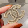 Xiaoxiang New Pearl Brooch, Small Pearl Trim Design with Full Rhinestone Double C Shape