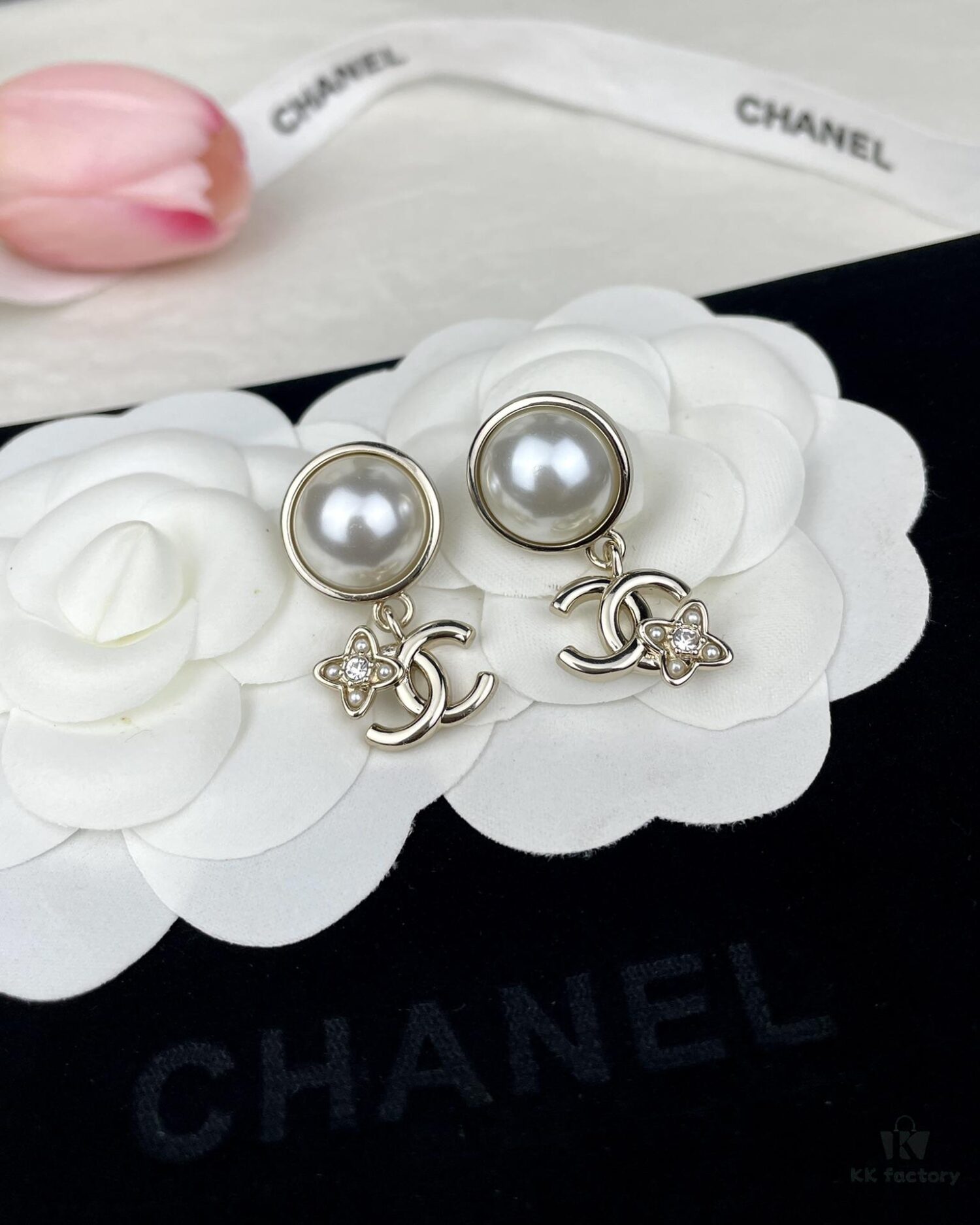 Chanel New Arrival Pearl and Floral Earrings