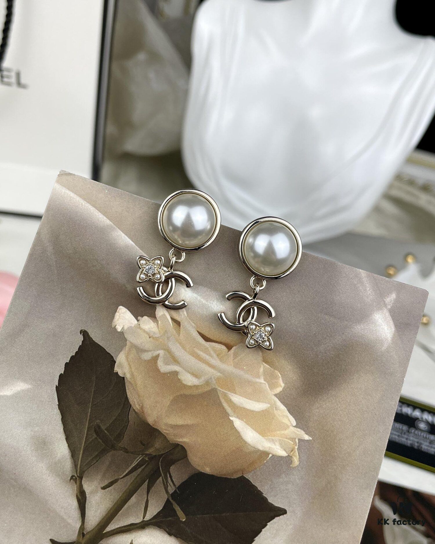 Chanel New Arrival Pearl and Floral Earrings