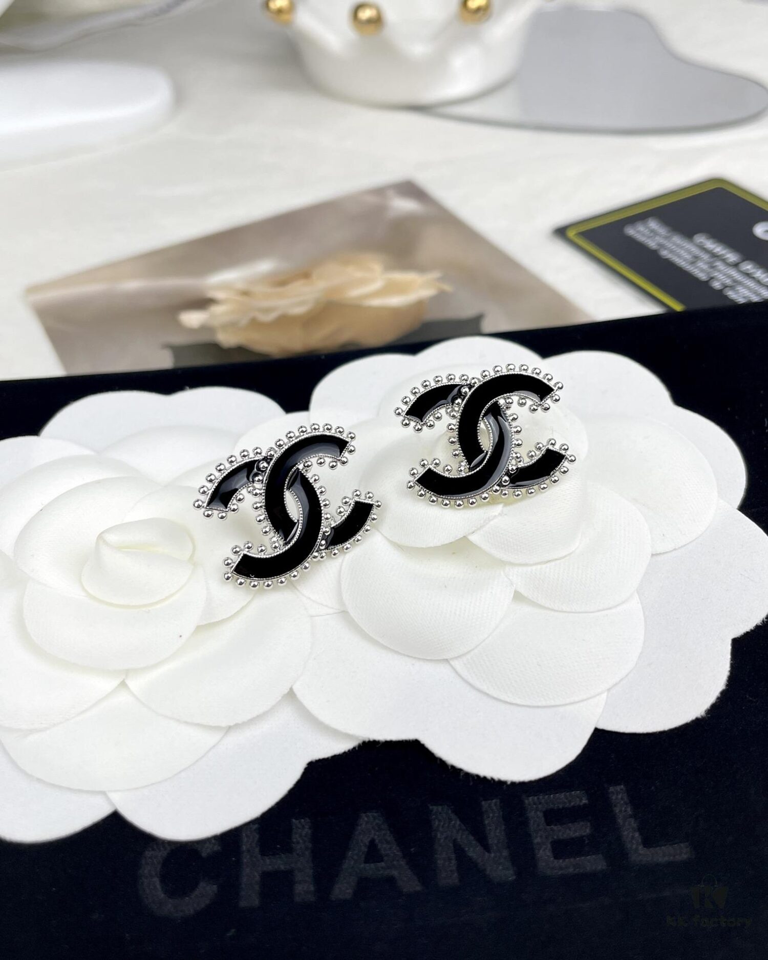 CHANE New 2023B Black Enamel Double C Drip Earrings