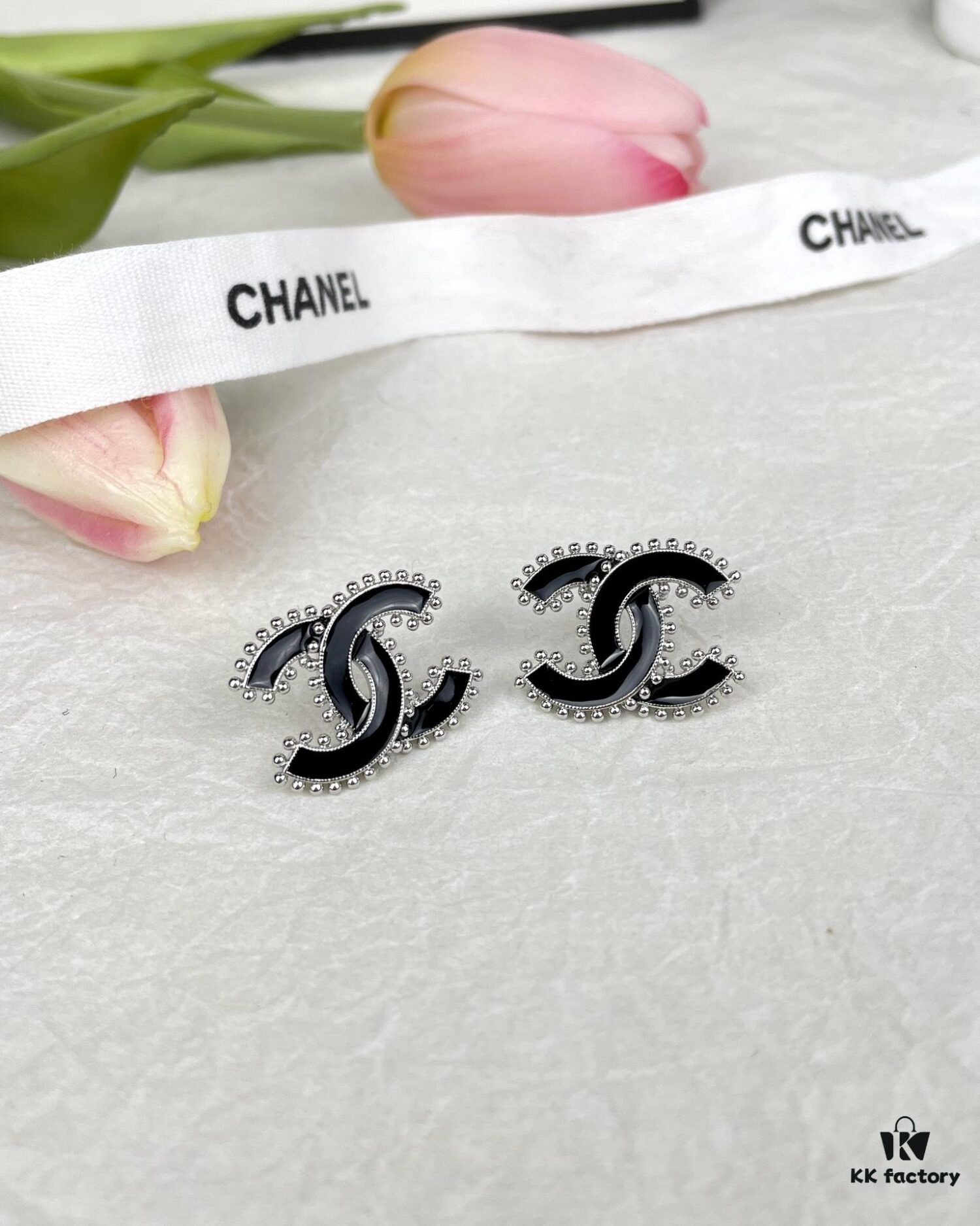 CHANE New 2023B Black Enamel Double C Drip Earrings