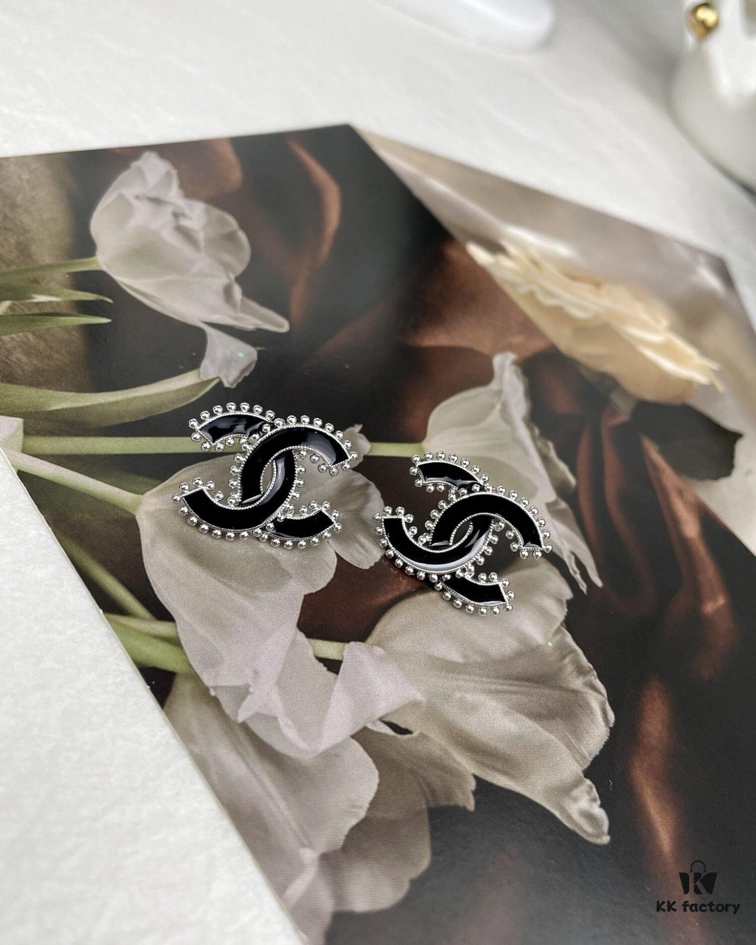 CHANE New 2023B Black Enamel Double C Drip Earrings