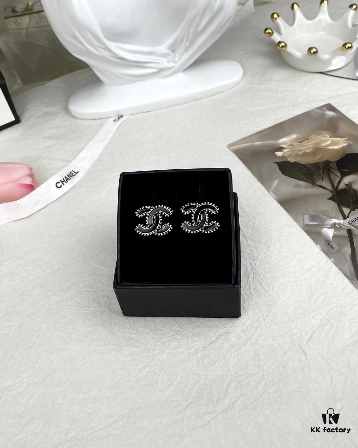 CHANE New 2023B Black Enamel Double C Drip Earrings