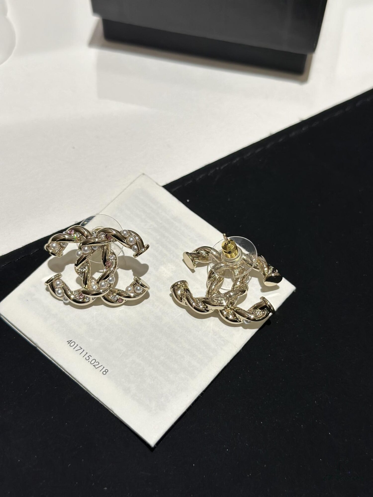 Xiao Xiang New Twist Braided Double C Pearl Pink Diamond Stud Earrings