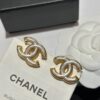 Xiao Xiang New Model Enamel Gold-Edged White Double C Stud Earrings 🤍