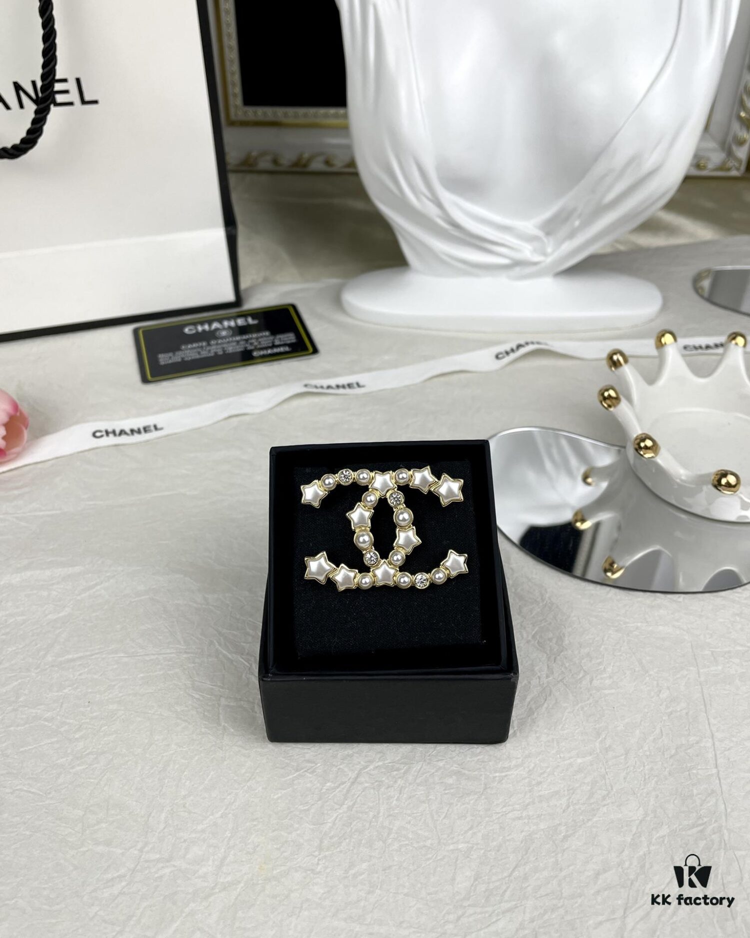CHANE New Style Pearl-Inlaid Diamond Five-Pointed Star Brooch
