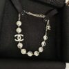 Xiaoxiang New Arrival White Oil-Drop Double C Round Mirror Clover Pendant Necklace with Smooth Chain