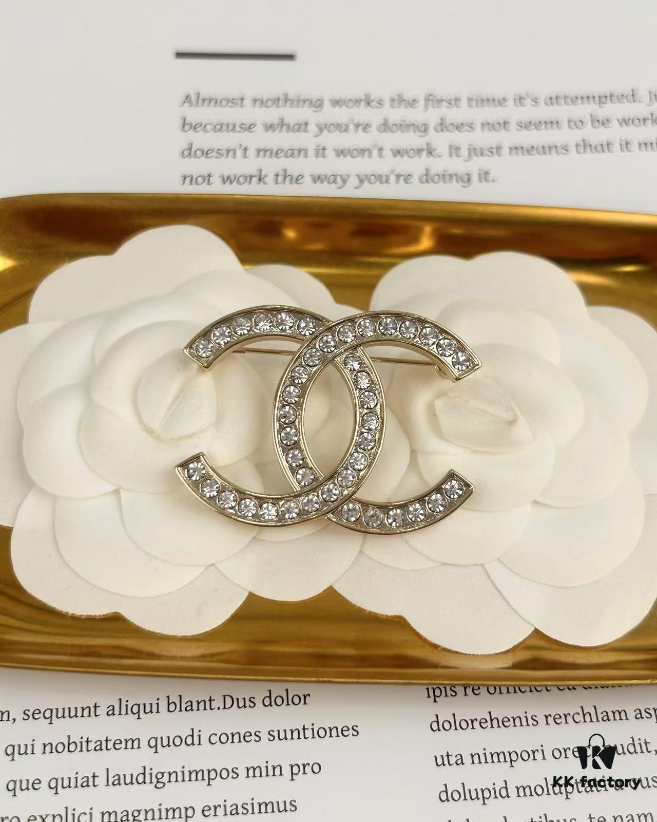 Xiao Xiang New Arrival Classic Rhinestone Elegant Brooch