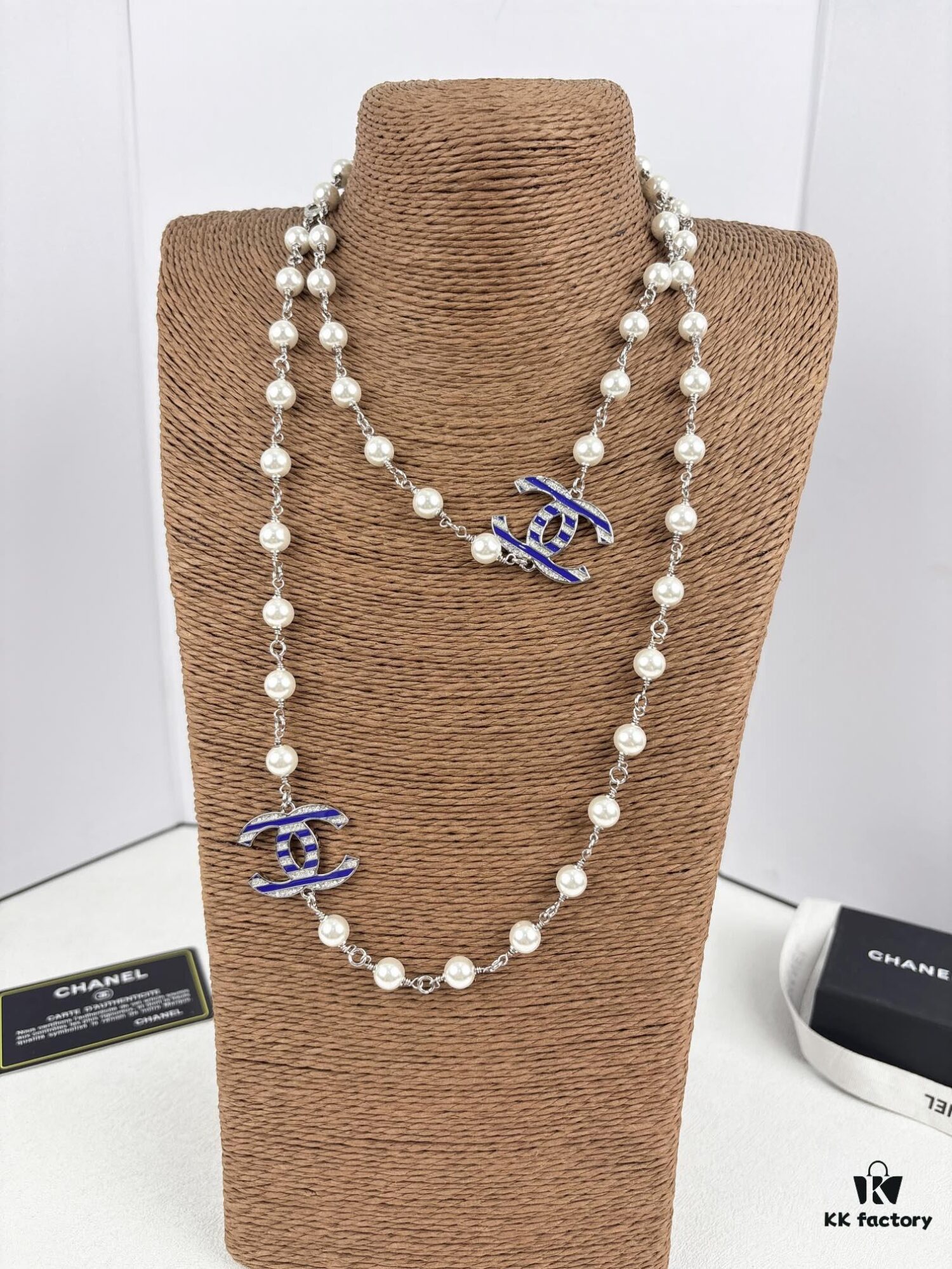 Chanel New Arrival Blue Enamel C Diamond Letter Pearl Fashion Necklace Sweater Chain