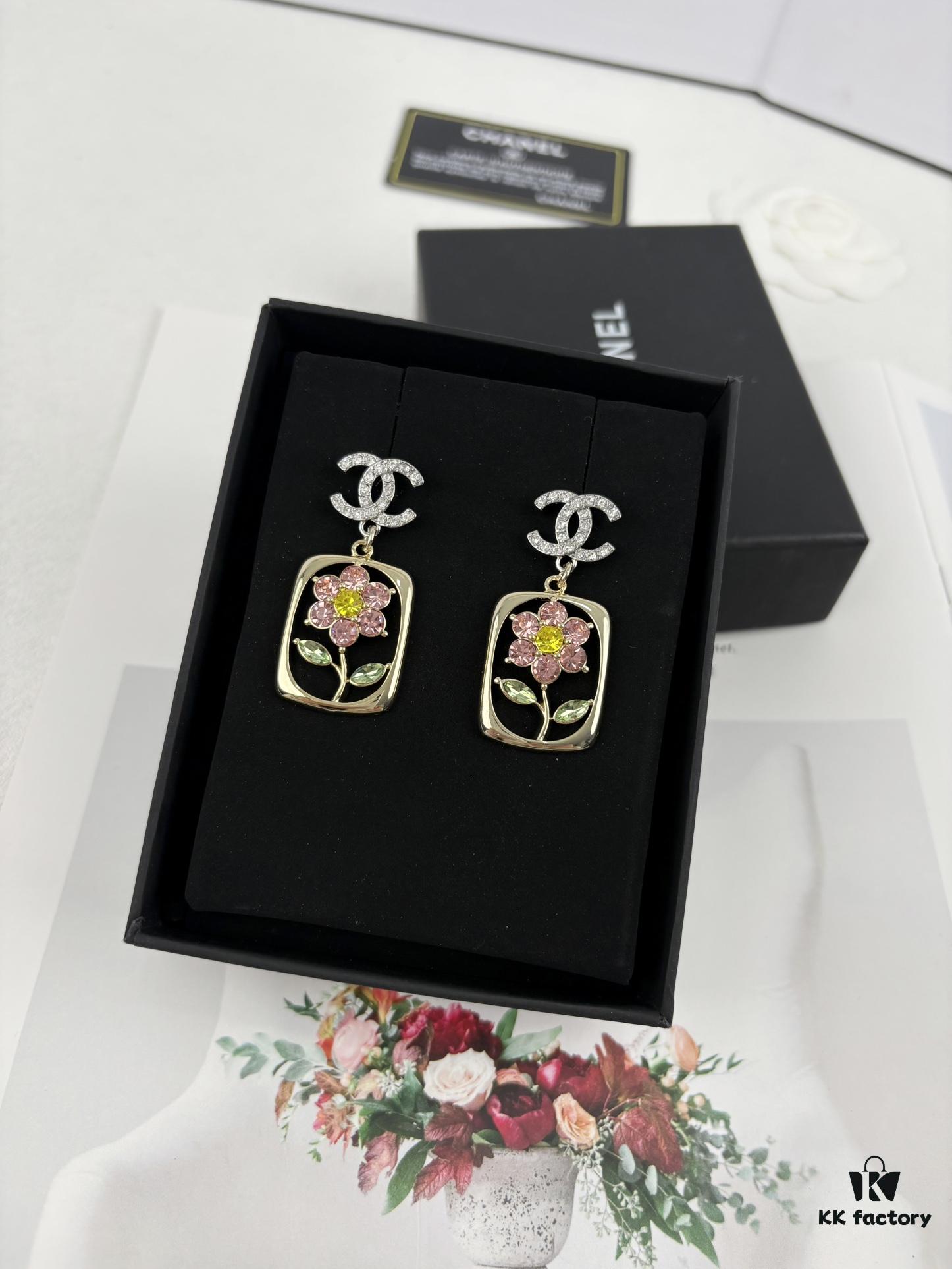 Xiaoxiang New Rectangular Picture Frame Surrounding Flower Colorful Rhinestone Hollow Pendant Earrings