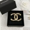Xiaoxiang New Arrival Golden Half-Braid Twisted Double C Classic Elegant Brooch