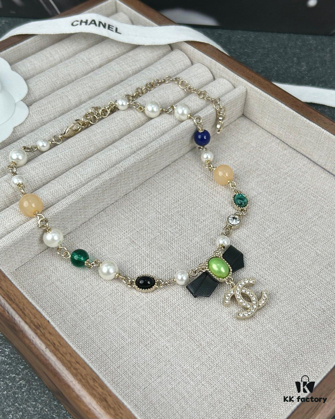 Xiaoxiang New Arrival Black Ribbon Bow with Green Pearl Pendant, Colorful Paved Diamond Necklace