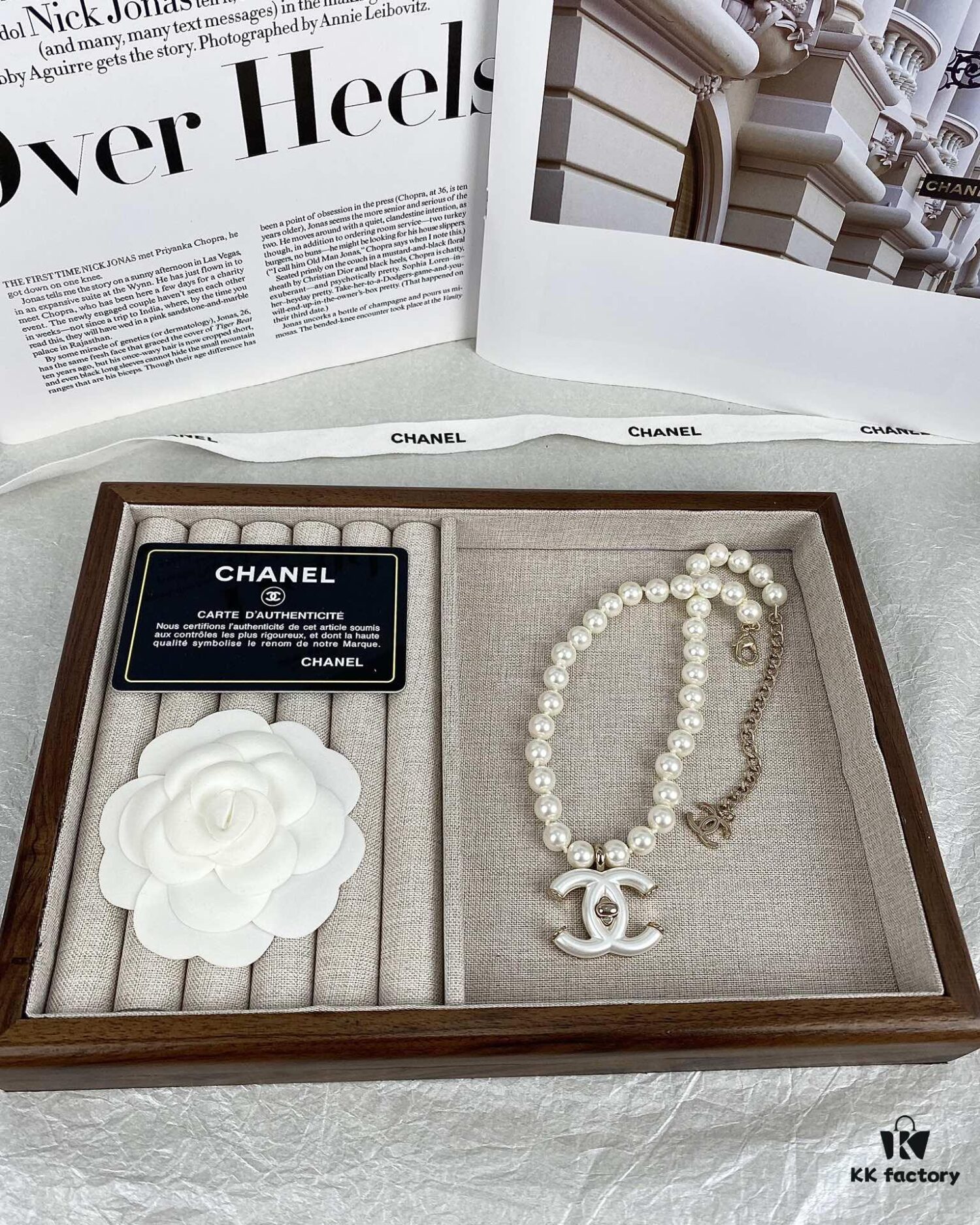 New Arrival Xiaoxiang White Resin Double C Pearl Necklace ✨✨