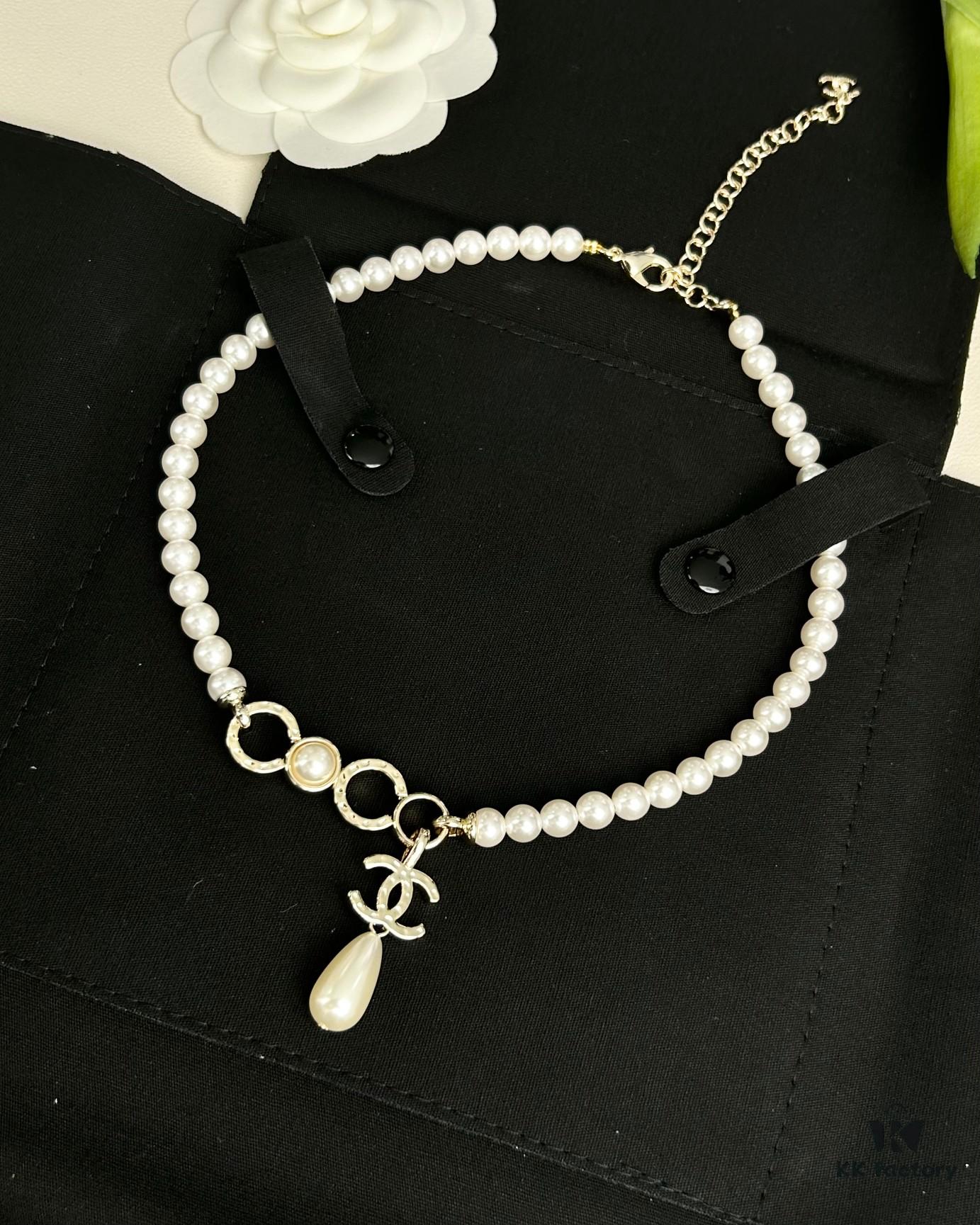 Xiaoxiang New Model Coco Pearl Double C Pendant Necklace