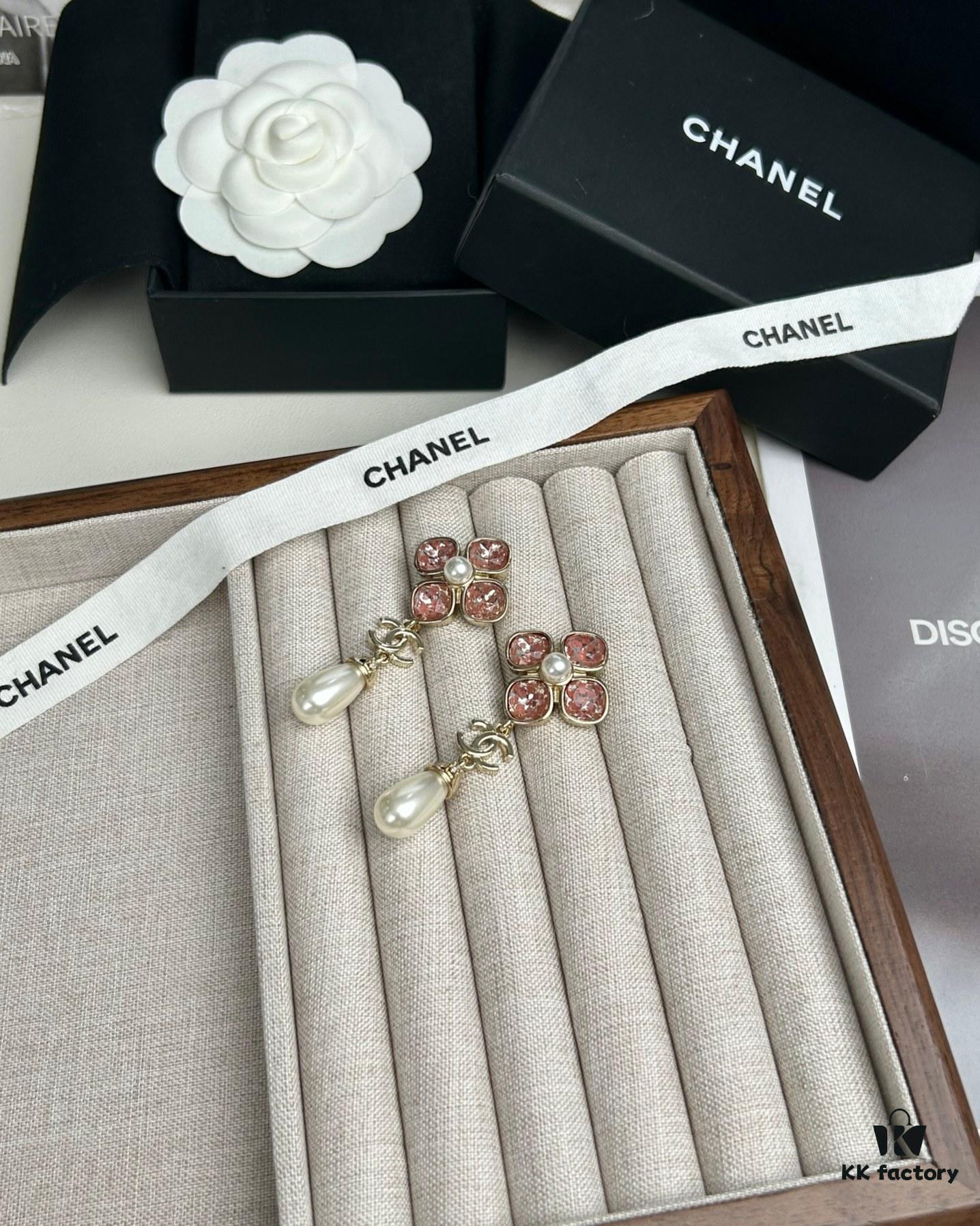 Xiaoxiang New Arrival Pink Zircon Four-Leaf Clover with Pearl Pendant Earrings