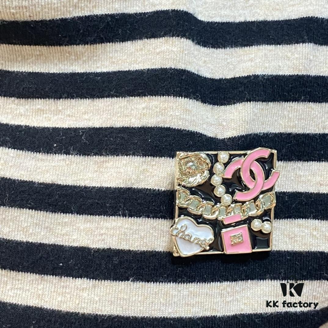 CHANE New Style Square 24S Pink Double C Heart Pearl Multi-Element Brooch