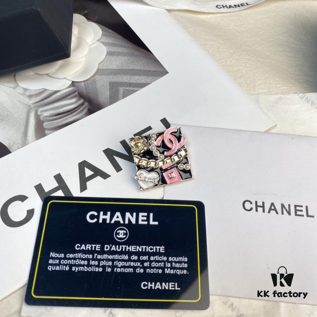 CHANE New Style Square 24S Pink Double C Heart Pearl Multi-Element Brooch