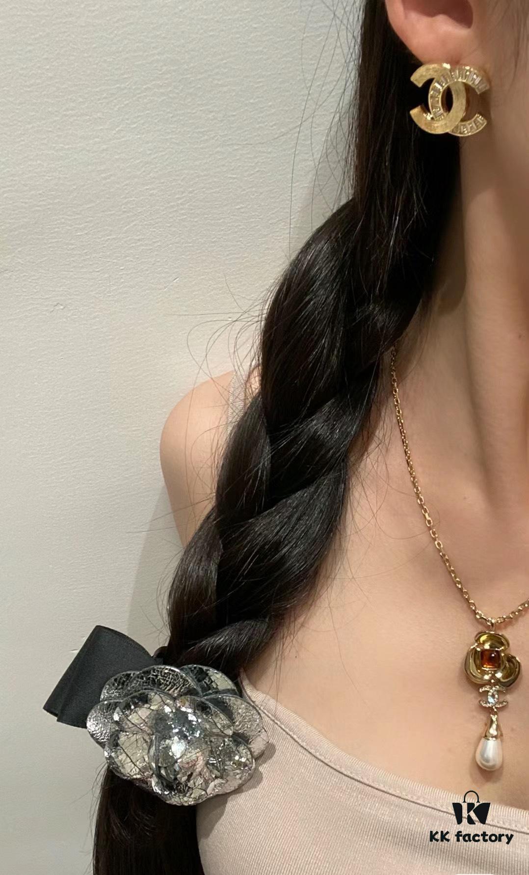 New Xiaoxiang Rhombus Faux Diamond Brass Double C Stud Earrings