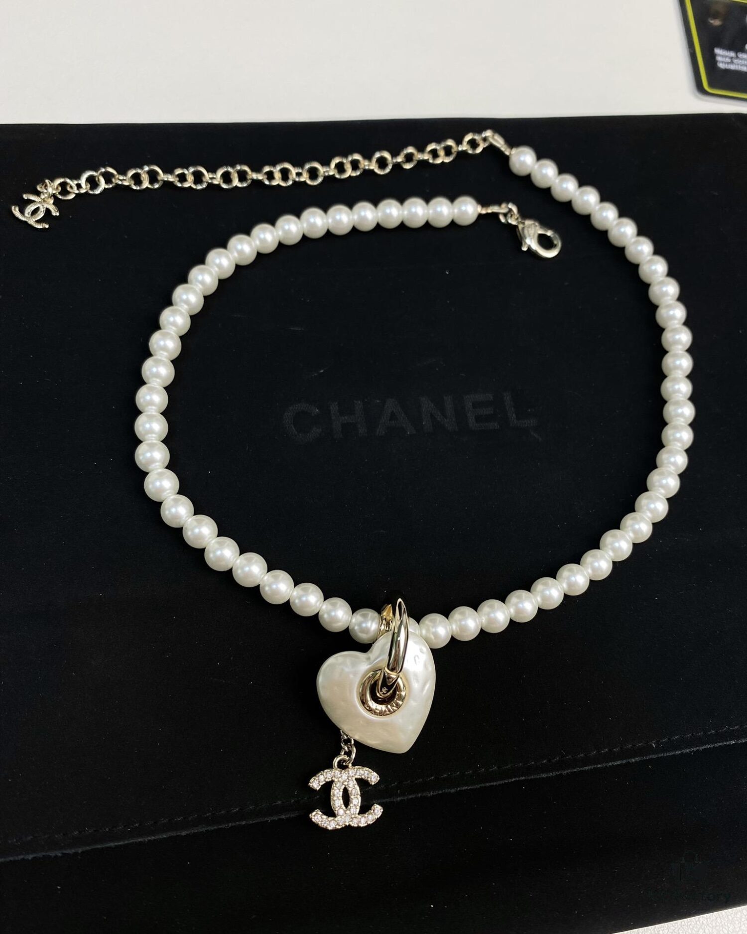 Chic New Arrival Heart-Shaped White Peach Resin Pearl Necklace 💖✨