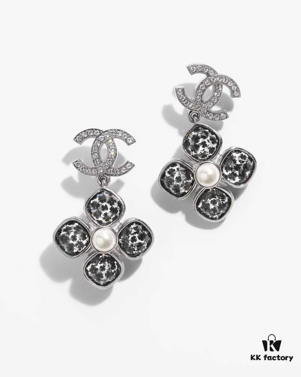 Xiaoxiang New Model Four-Leaf Clover Zircon Diamond-Inlaid Double C Pendant Earrings