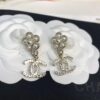 New Xiaoxiang Pearl Flower Double C Pendant Earrings
