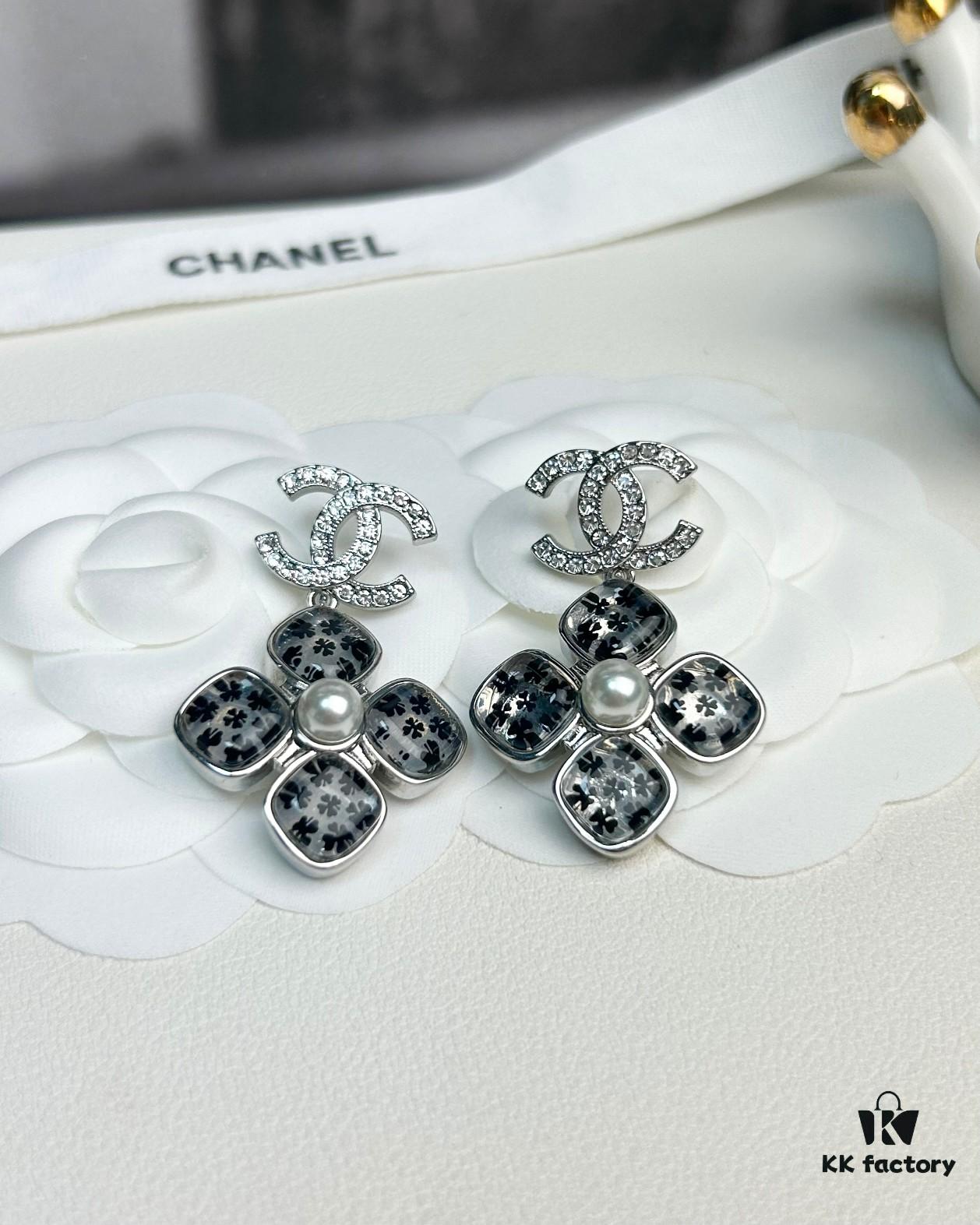 Xiaoxiang New Model Four-Leaf Clover Zircon Diamond-Inlaid Double C Pendant Earrings