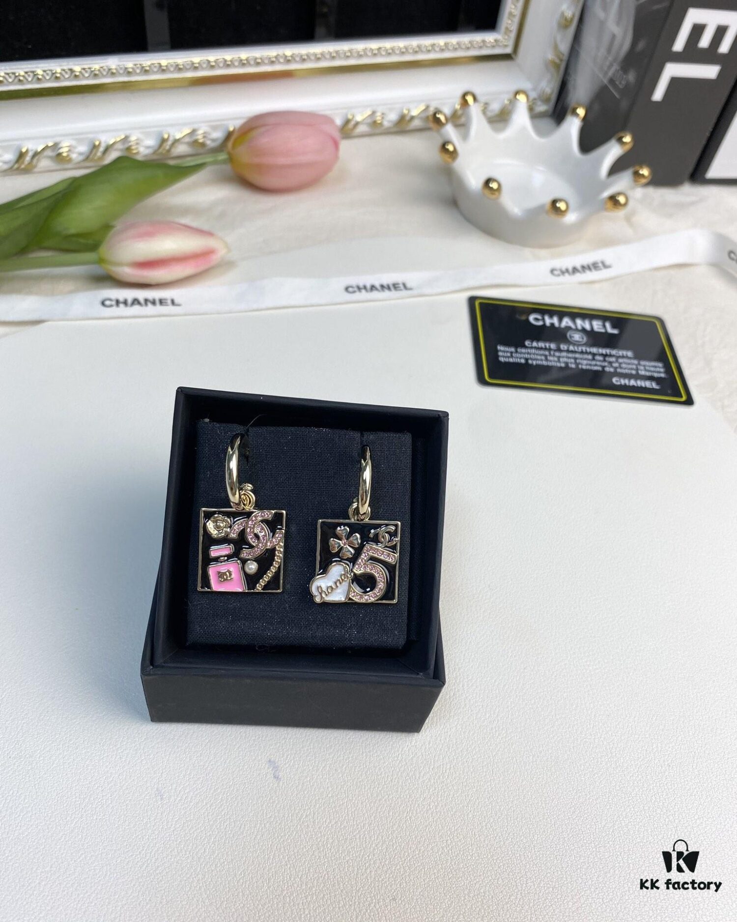 New Xiaoxiang Black Enamel Square Multi-Element AB Style Earrings ✨✨🦋