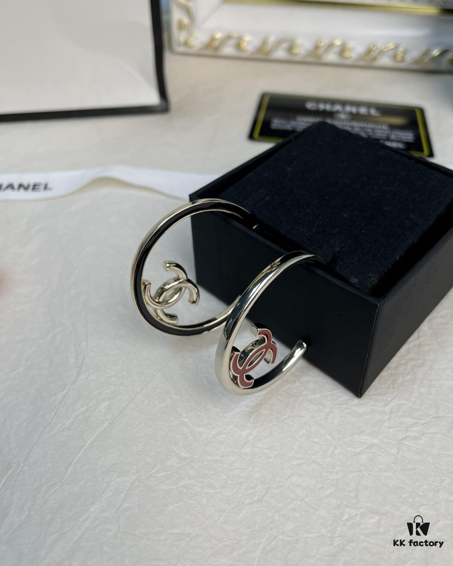 Xiaoxiang New Style Drip Oil Half Circle Double-Sided Earrings