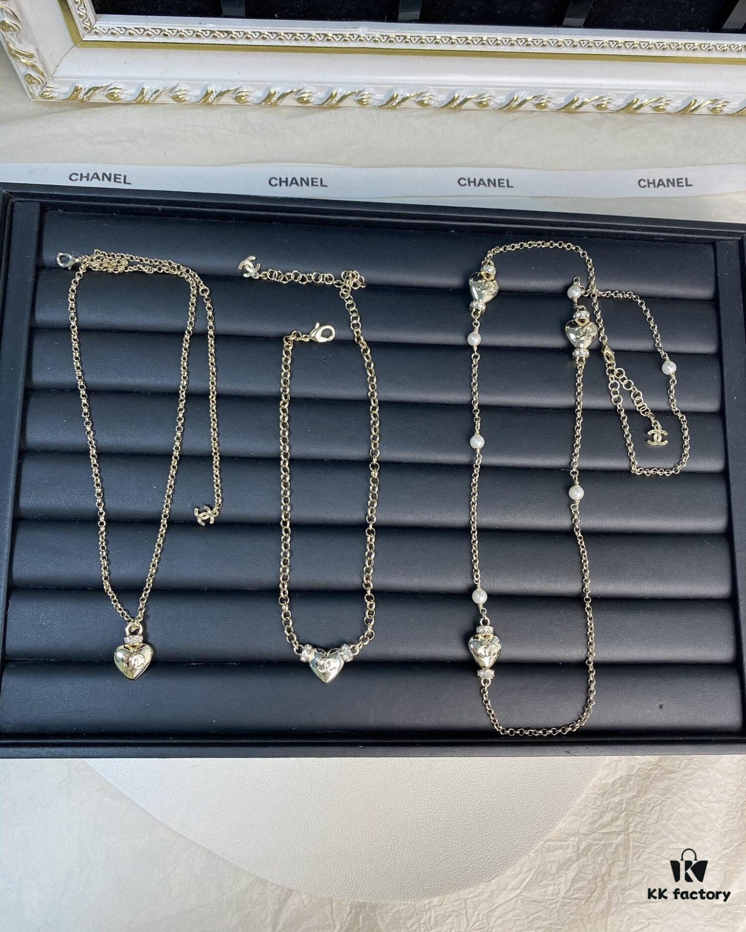 Xiaoxiang New Arrival Smooth Heart Pendant Minimalist Necklace Sweater Chain