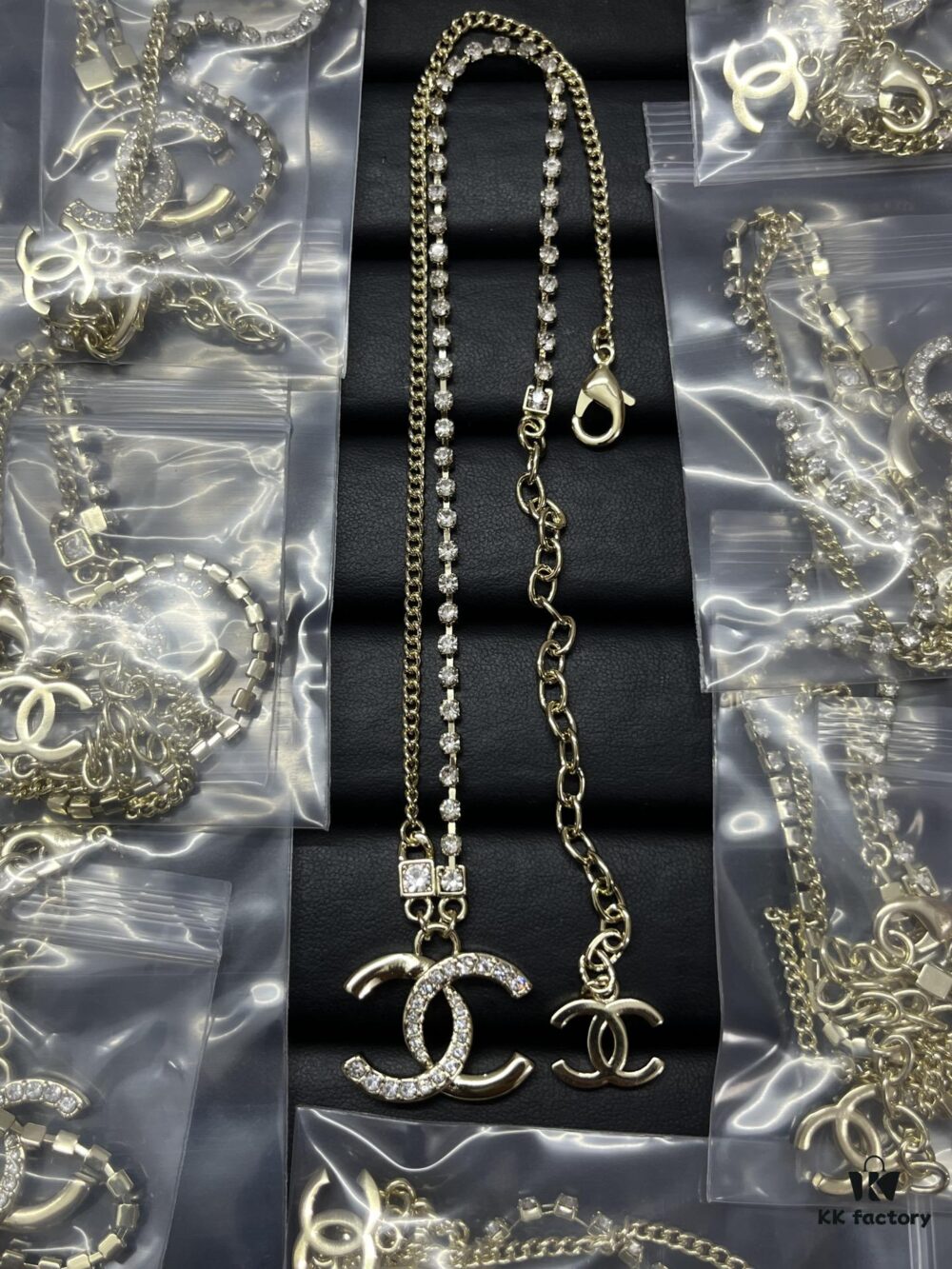 Xiao Xiang New Model Square Rhinestone Asymmetric Double C Necklace