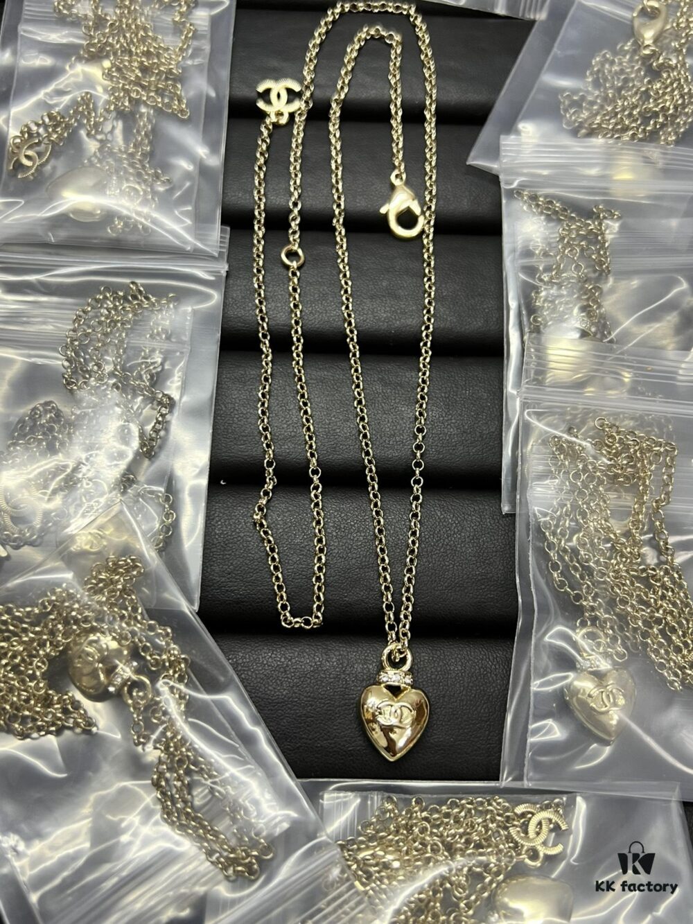 Xiaoxiang New Model Heart-Shaped Gold Necklace