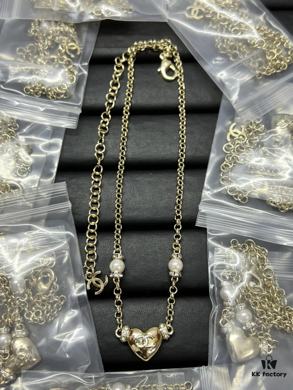 Xiaoxiang New Model Love Double C Metal Pearl Necklace