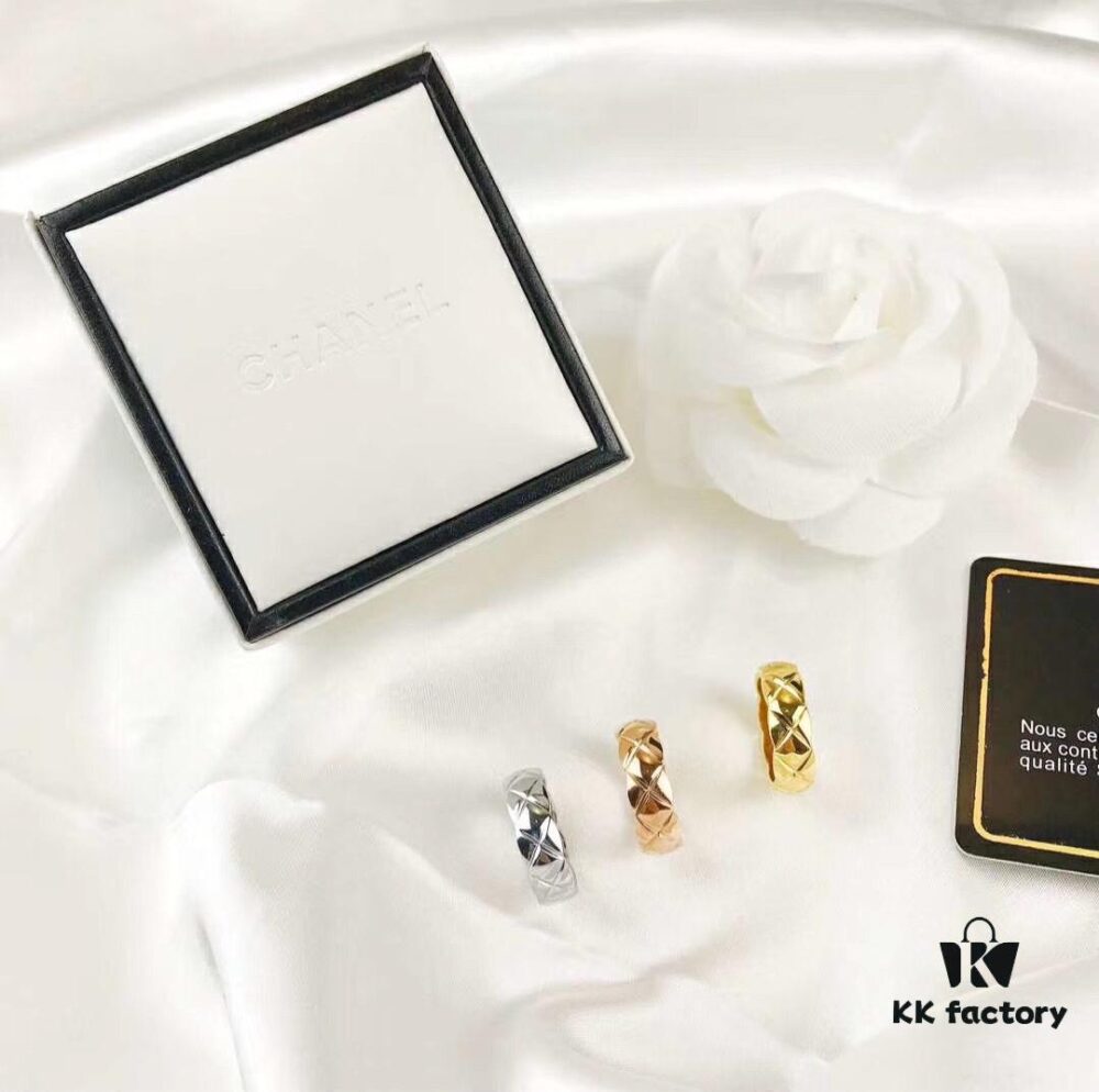 Chanel Coco Crush Series Quilted Pattern Ring, S925 Sterling Silver Heavy Craft, Available in White Gold, Rose Gold, and Yellow Gold Finish