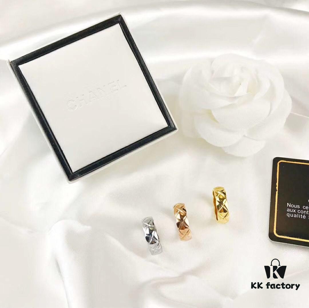 Chanel Coco Crush Series Quilted Pattern Ring, S925 Sterling Silver Heavy Craft, Available in White Gold, Rose Gold, and Yellow Gold Finish