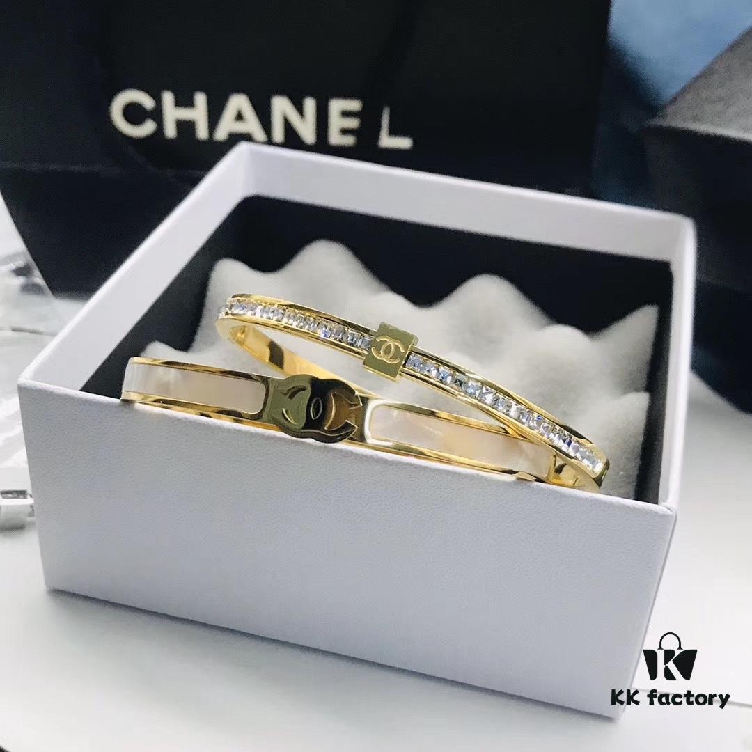Chanel Latest Bracelet Genuine Authentic Highest Quality No Flaw Fashionable and Minimalist Elegant Unique Beautiful