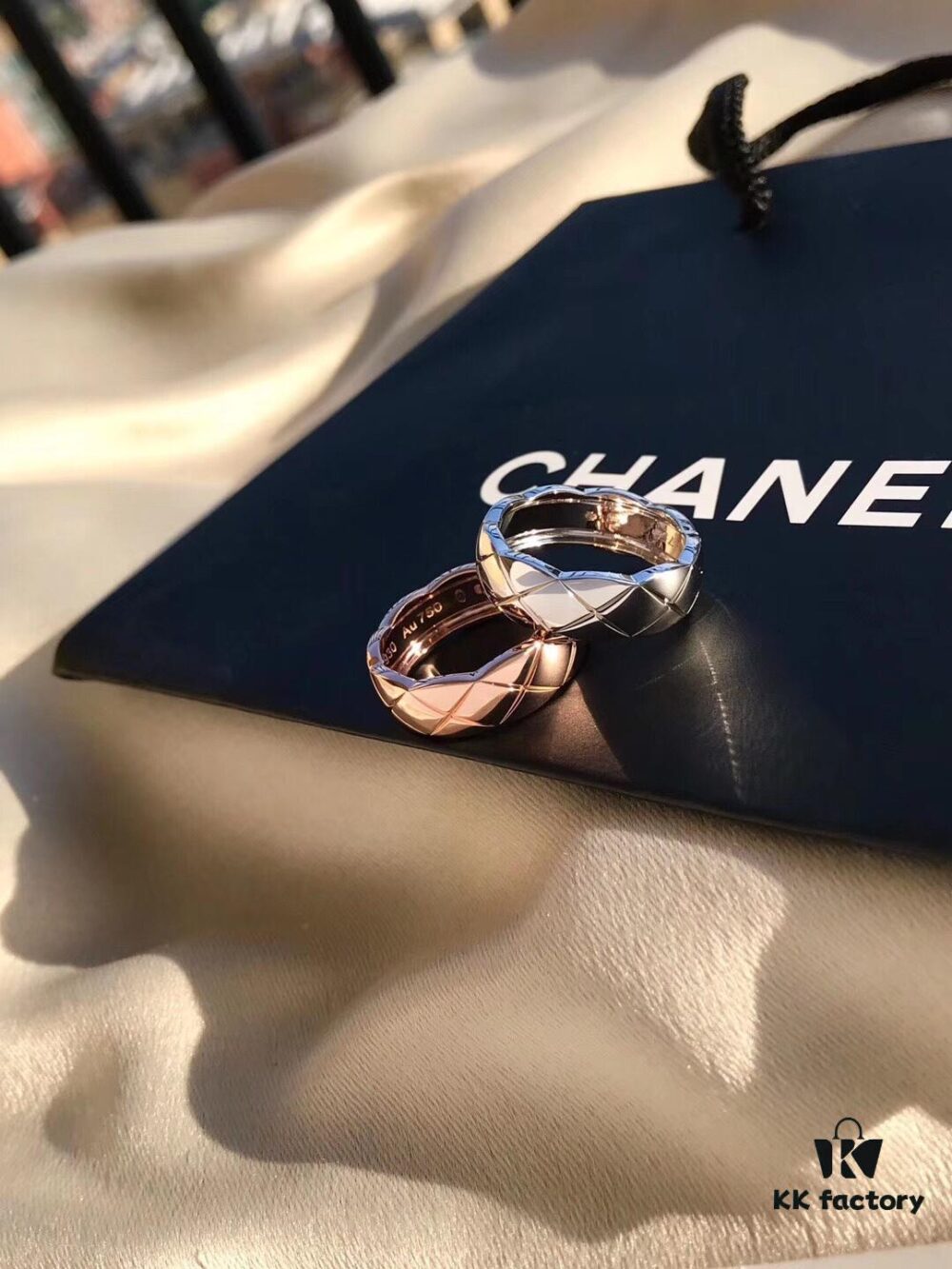 Chanel Coco Crush Series Quilted Pattern Ring, S925 Sterling Silver Heavy Craft, Available in White Gold and Rose Gold Finish