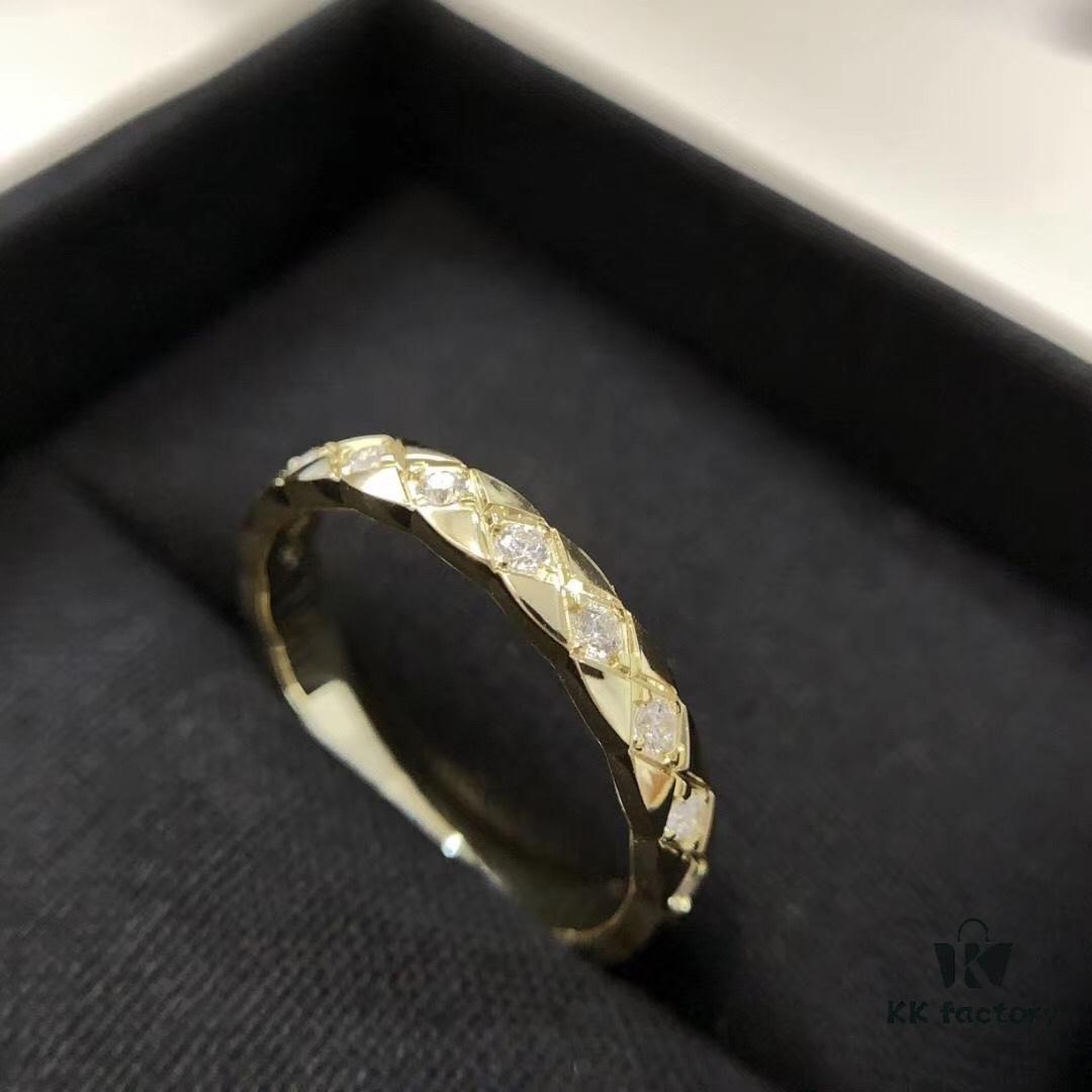 Chanel Quilted Full Diamond Ring Narrow Version, Currently the Hottest Fashion Item, Simple Style for Perfect Elegance