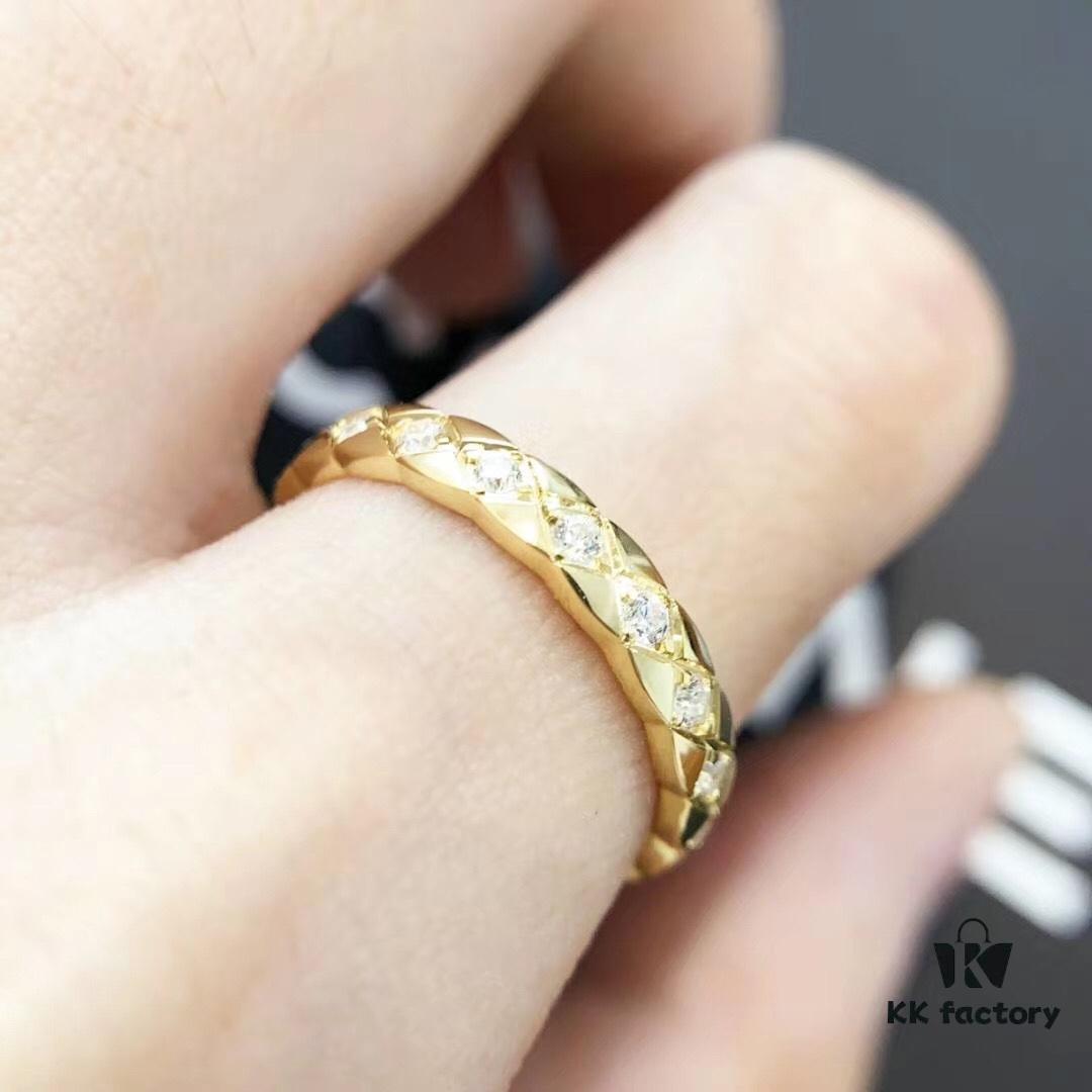 Chanel Quilted Full Diamond Ring Narrow Version, Currently the Hottest Fashion Item, Simple Style for Perfect Elegance